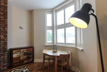 2 bed house, Howard Gardens, Adamstown, Cardiff, CF240EF - Image 2
